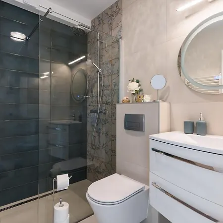 Club Panorama View Apartament *