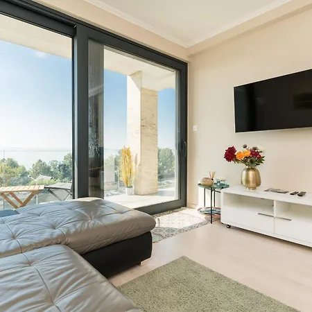 Club Panorama View Apartament