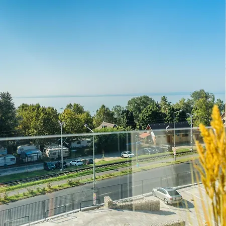 Club Panorama View Apartament *