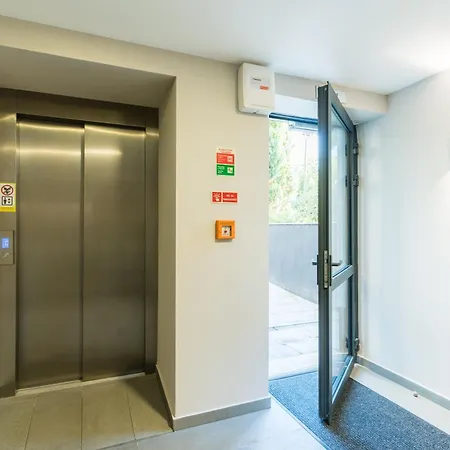 Club Panorama View Apartment Alsoors