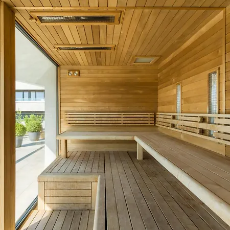 Club Panorama View Apartment *