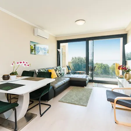 Club Panorama View Apartament Alsóörs